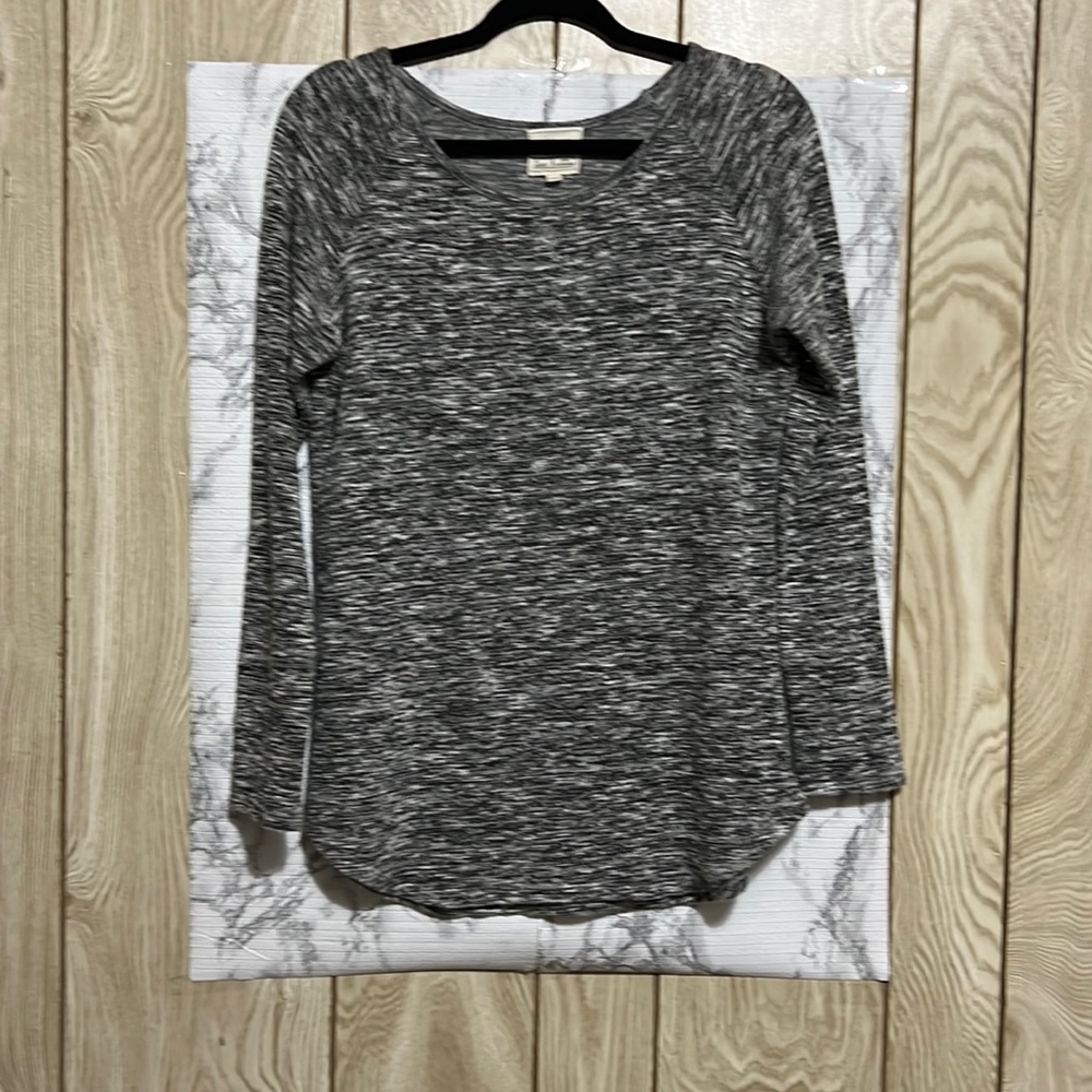 Long sleeve top
